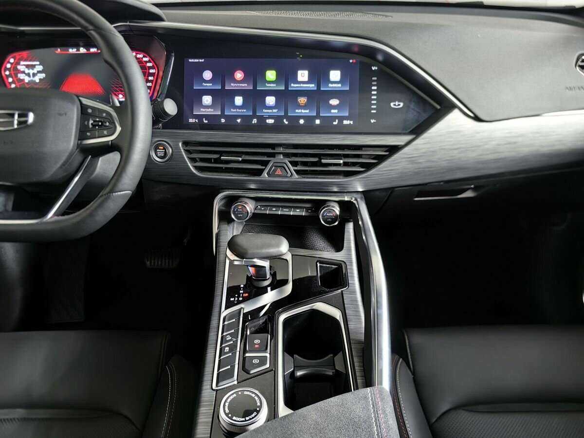 Geely Tugella с пробегом — 2022 год. Фото: #10