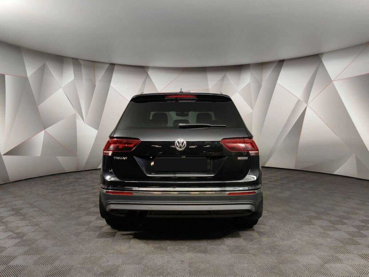 Volkswagen Tiguan с пробегом — 2018 год. Фото: #7