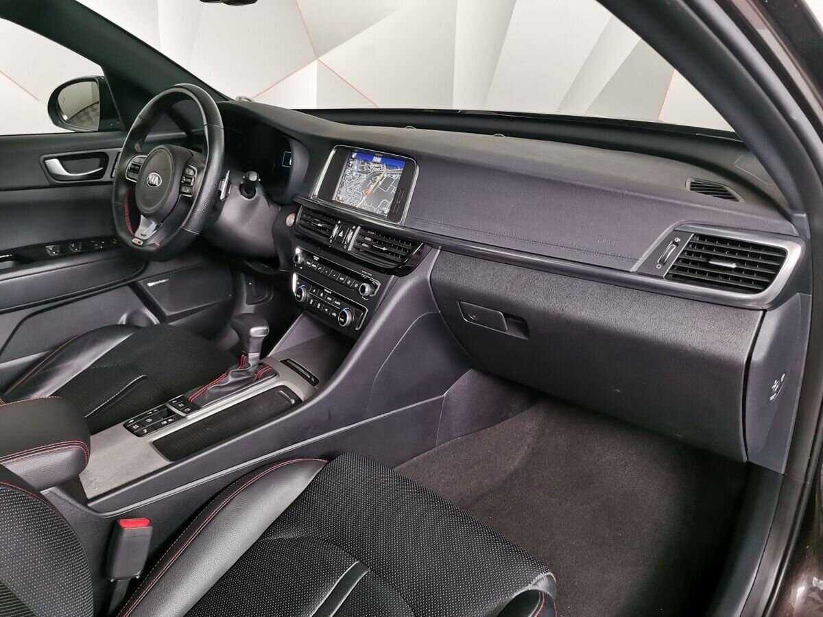 Kia Optima с пробегом — 2016 год. Фото: #9
