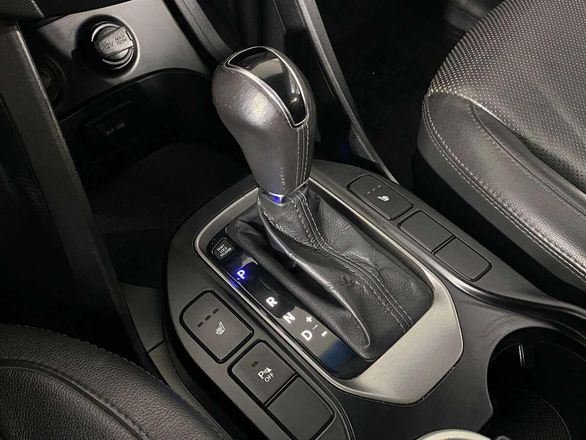 Hyundai Santa Fe с пробегом — 2015 год. Фото: #12