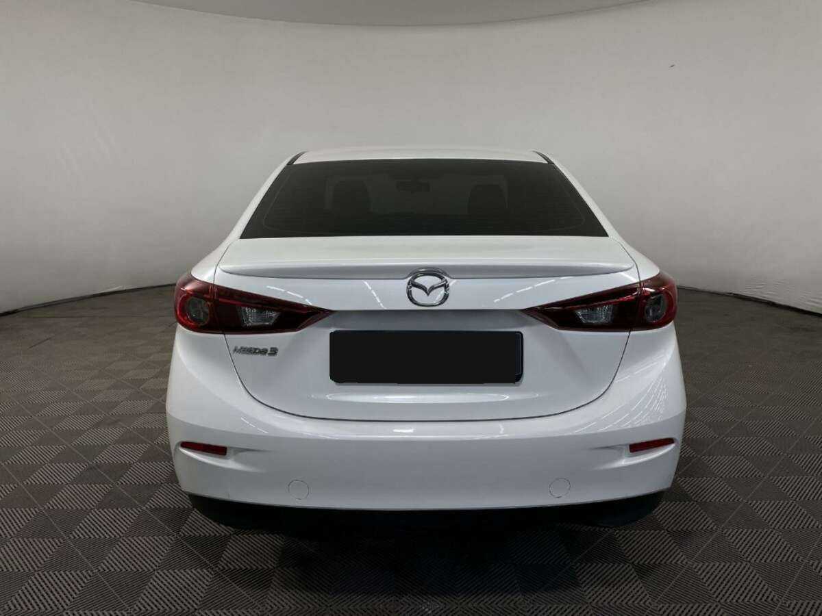 Mazda 3 с пробегом — 2014 год. Фото: #2