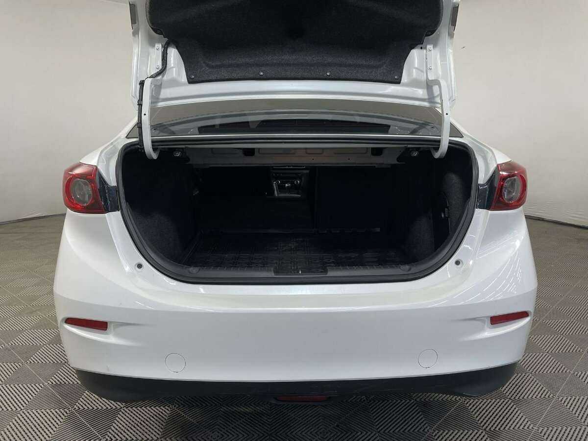 Mazda 3 с пробегом — 2014 год. Фото: #17