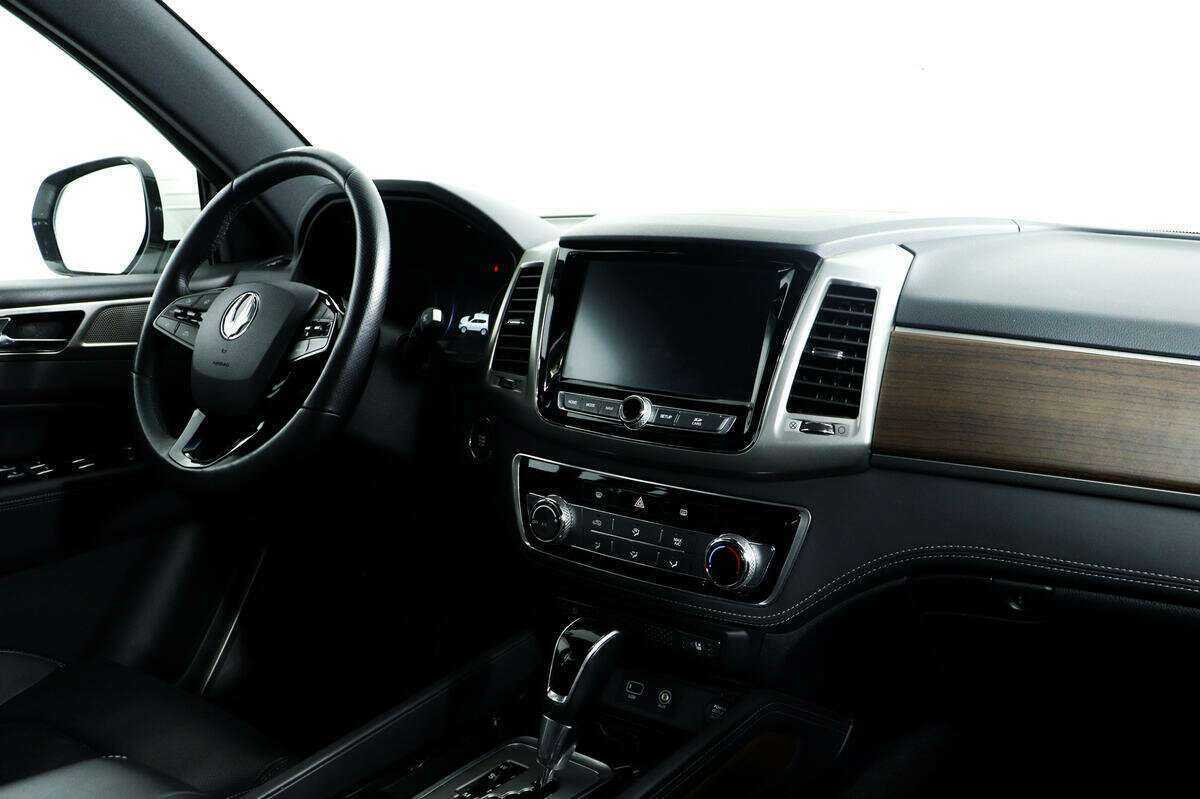 SsangYong Rexton с пробегом — 2018 год. Фото: #8