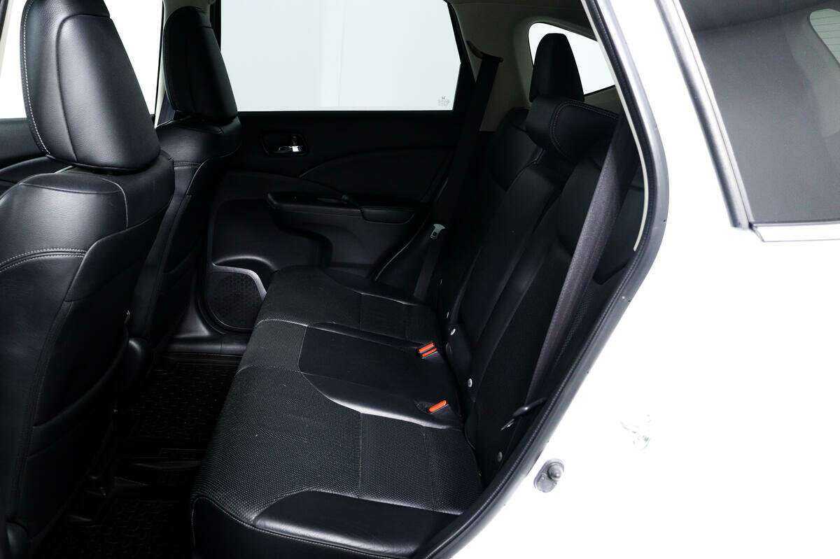 Honda CR-V с пробегом — 2016 год. Фото: #11