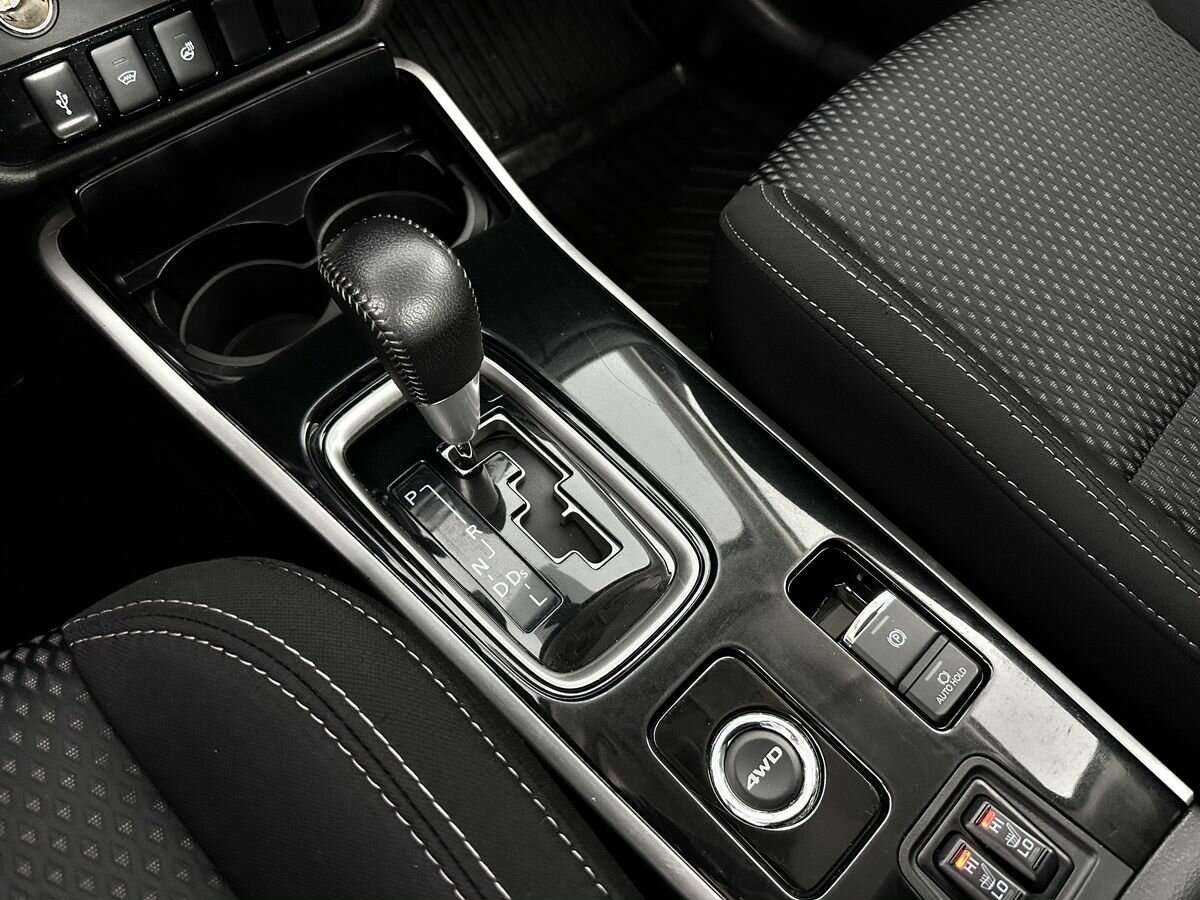 Mitsubishi Outlander с пробегом — 2019 год. Фото: #17