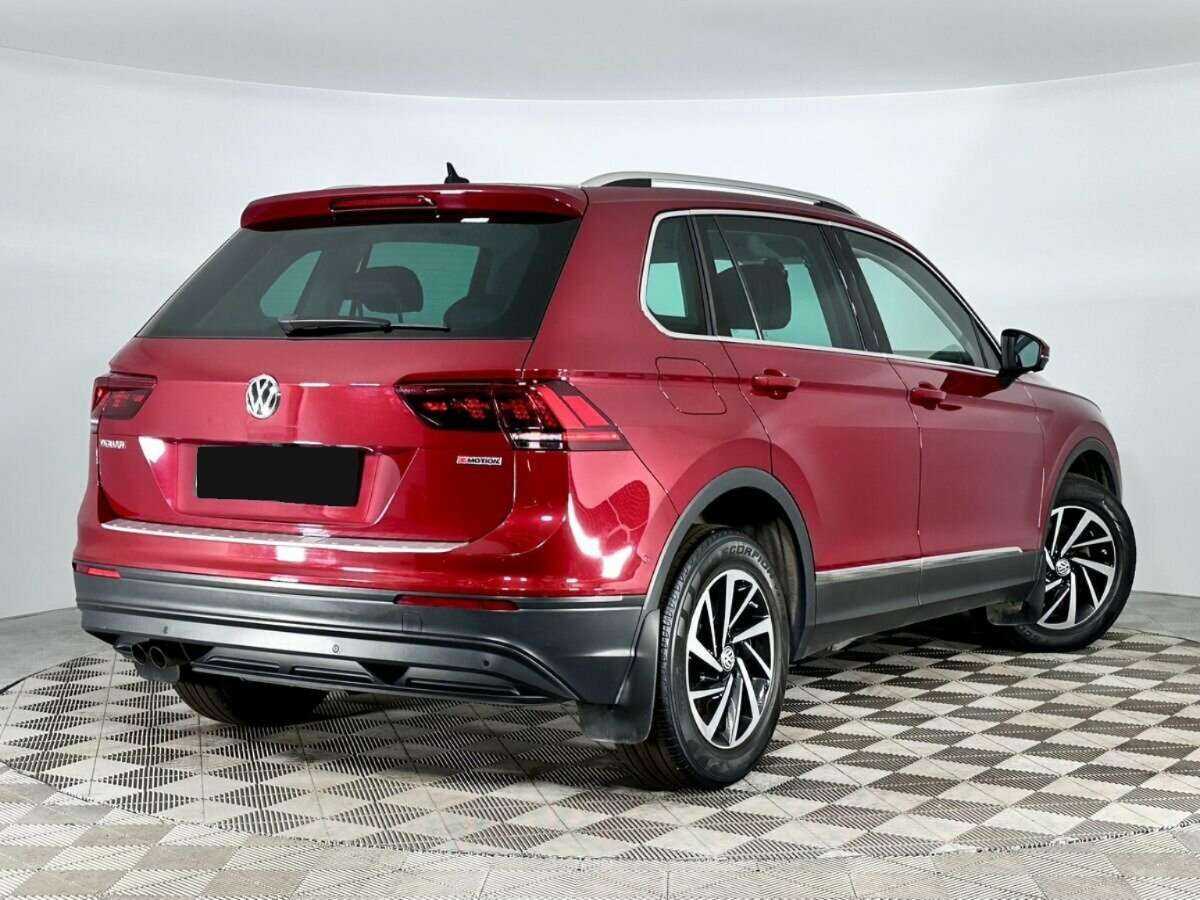 Volkswagen Tiguan с пробегом — 2018 год. Фото: #1
