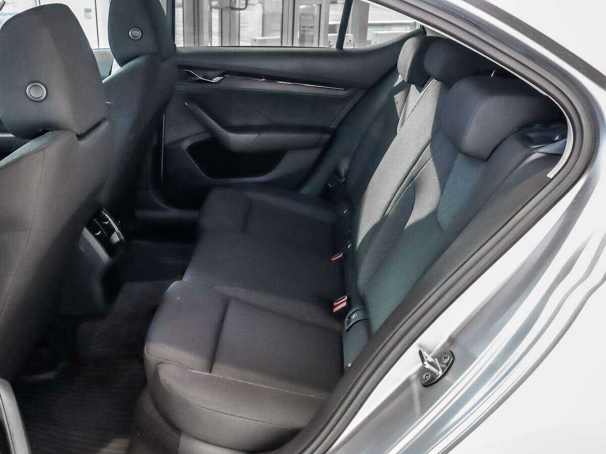 Skoda Octavia с пробегом — 2021 год. Фото: #9