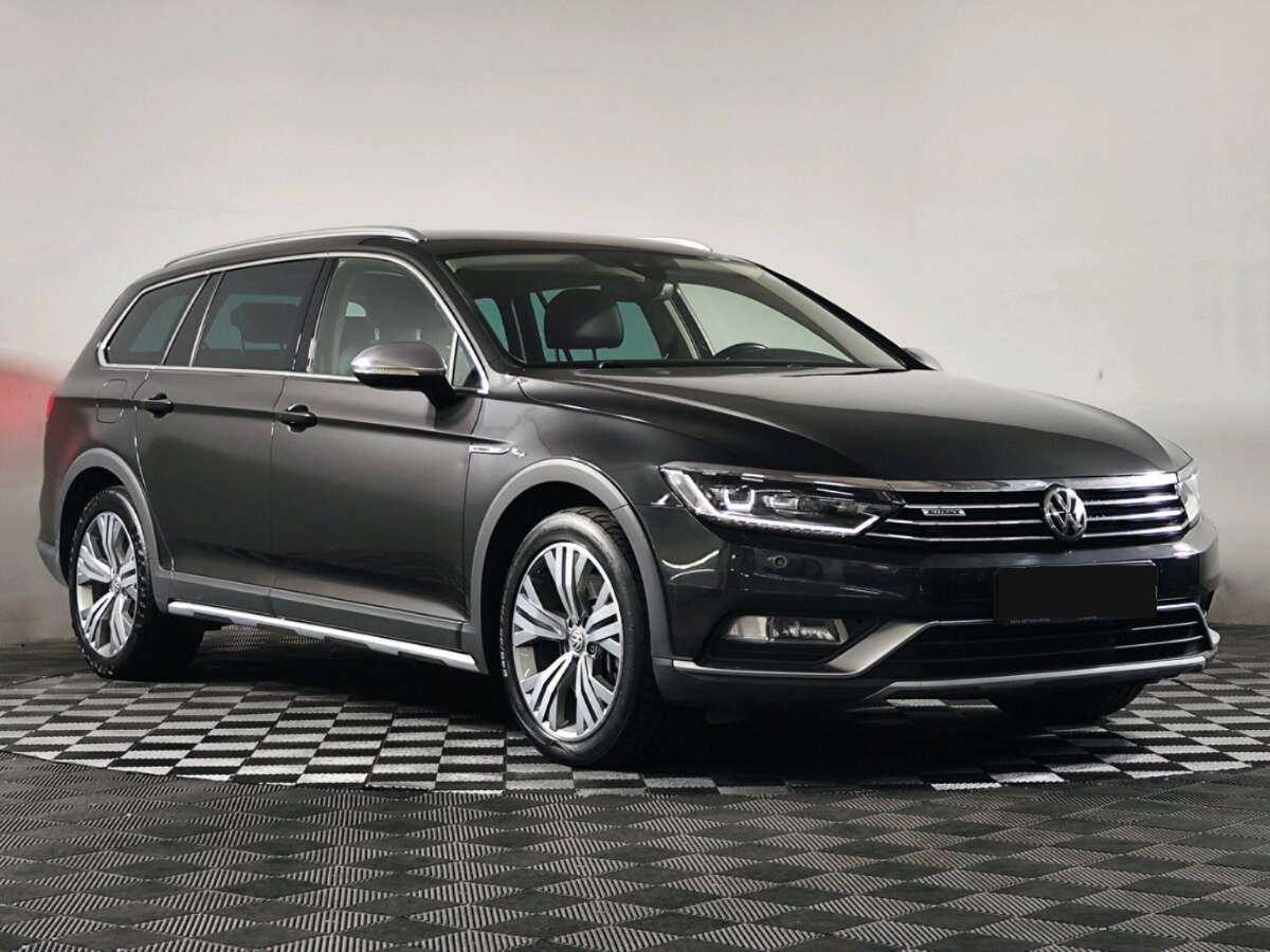 Volkswagen Passat с пробегом — 2019 год. Фото: #1