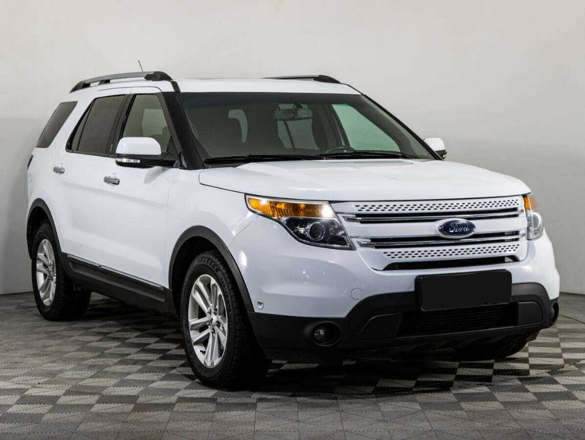 Ford Explorer с пробегом — 2014 год. Фото: #2