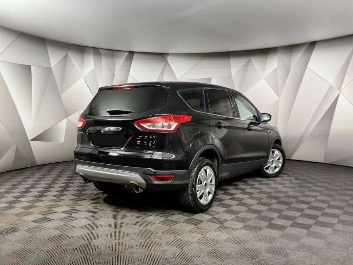 Ford Kuga с пробегом — 2016 год. Фото: #1
