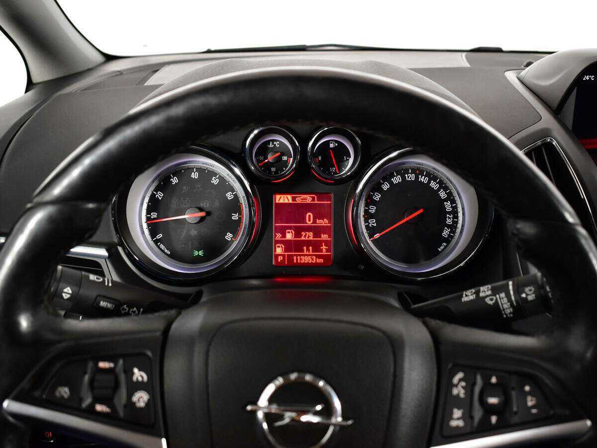 Opel Zafira с пробегом — 2014 год. Фото: #10