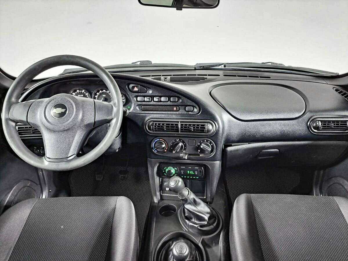 Chevrolet Niva с пробегом — 2017 год. Фото: #11
