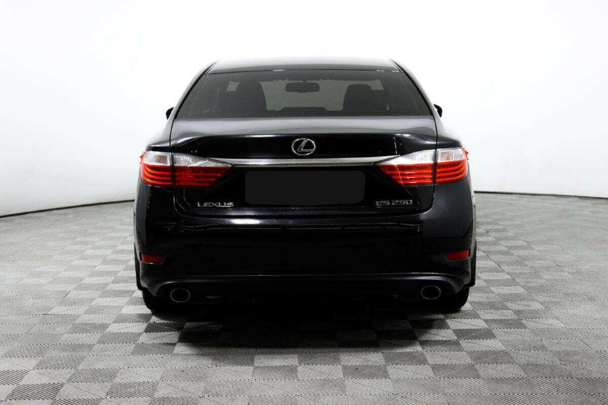 Lexus ES с пробегом — 2012 год. Фото: #5