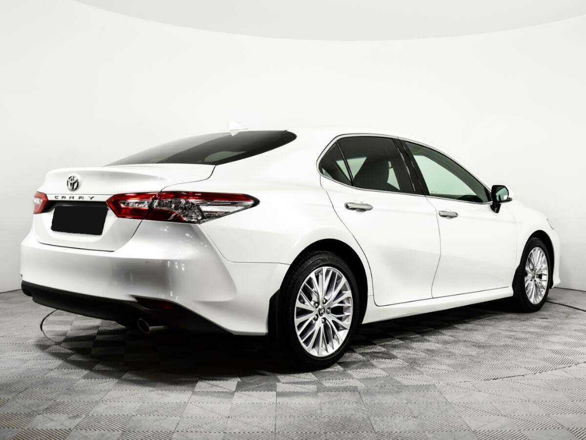Toyota Camry с пробегом — 2020 год. Фото: #4