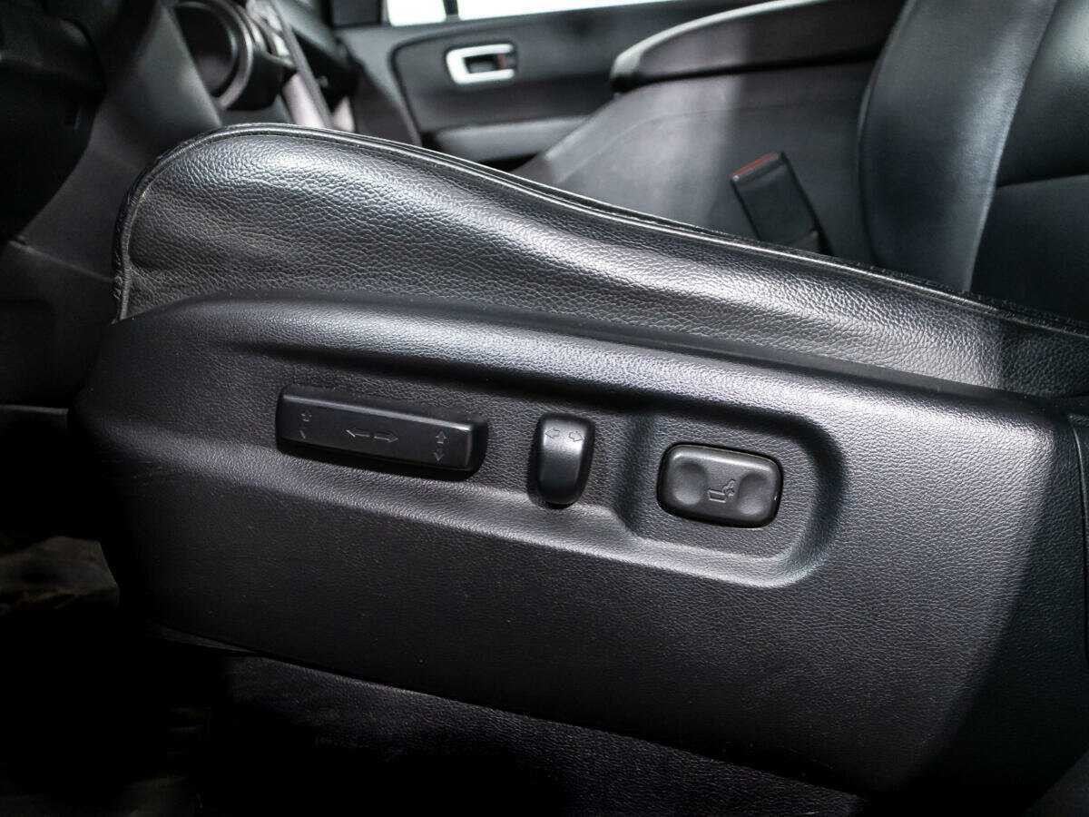 Honda Pilot с пробегом — 2014 год. Фото: #16