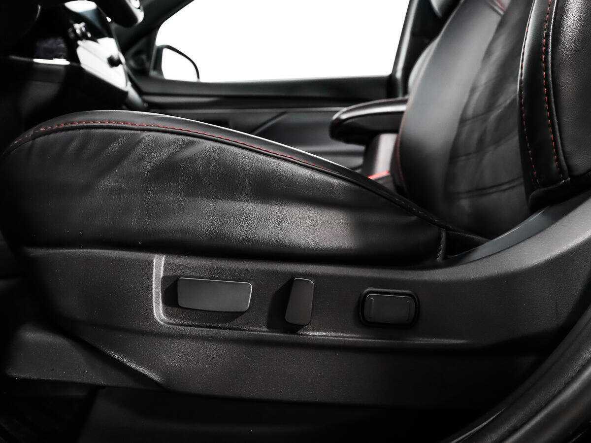 Mitsubishi Outlander с пробегом — 2021 год. Фото: #9