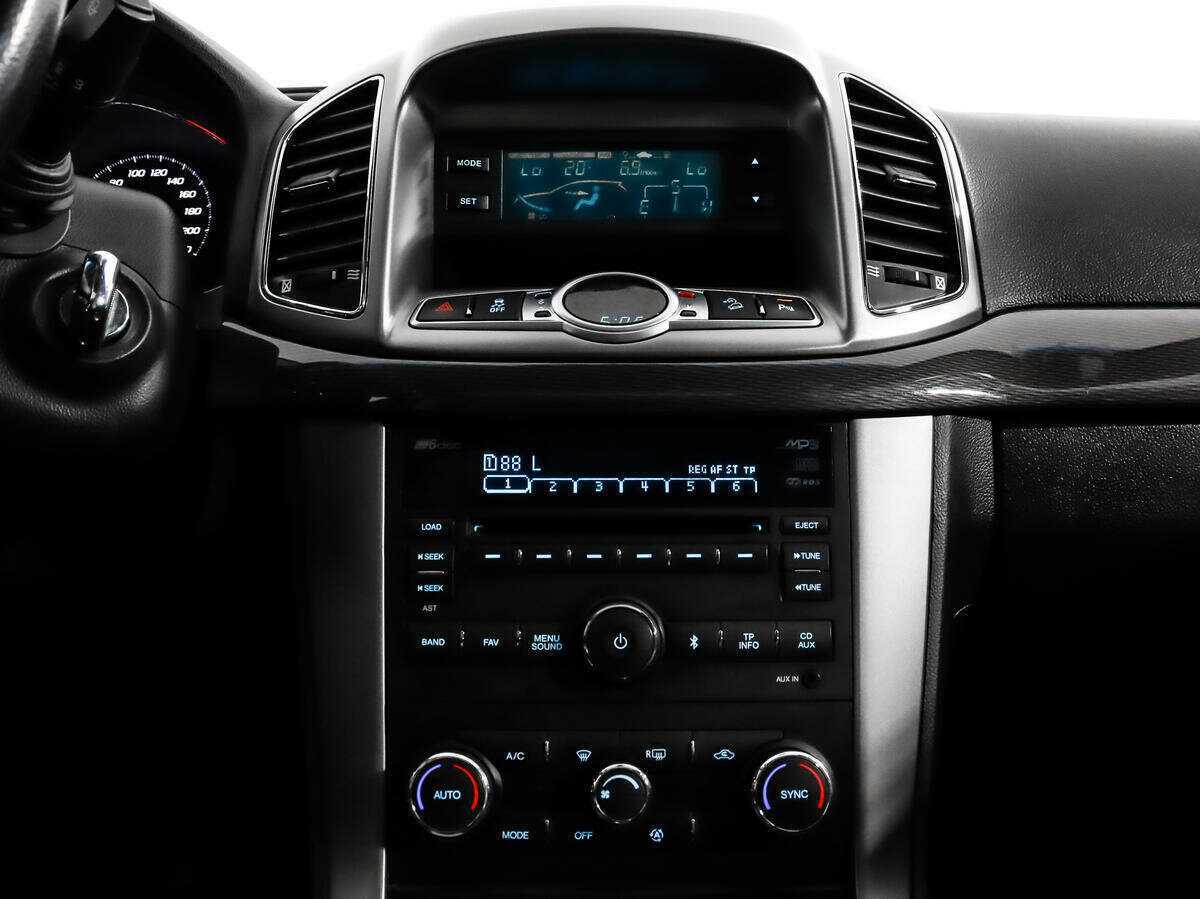 Chevrolet Captiva с пробегом — 2014 год. Фото: #13