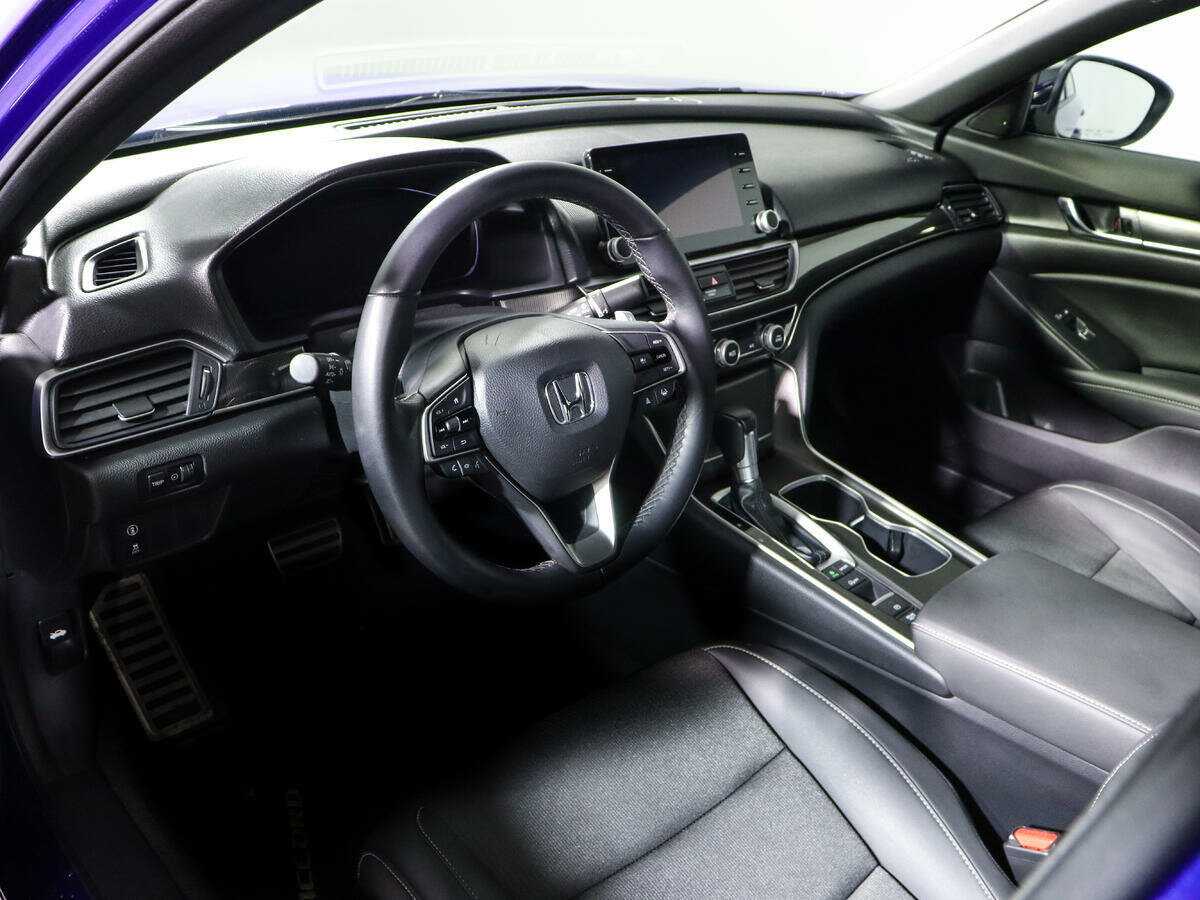 Honda Accord с пробегом — 2022 год. Фото: #10