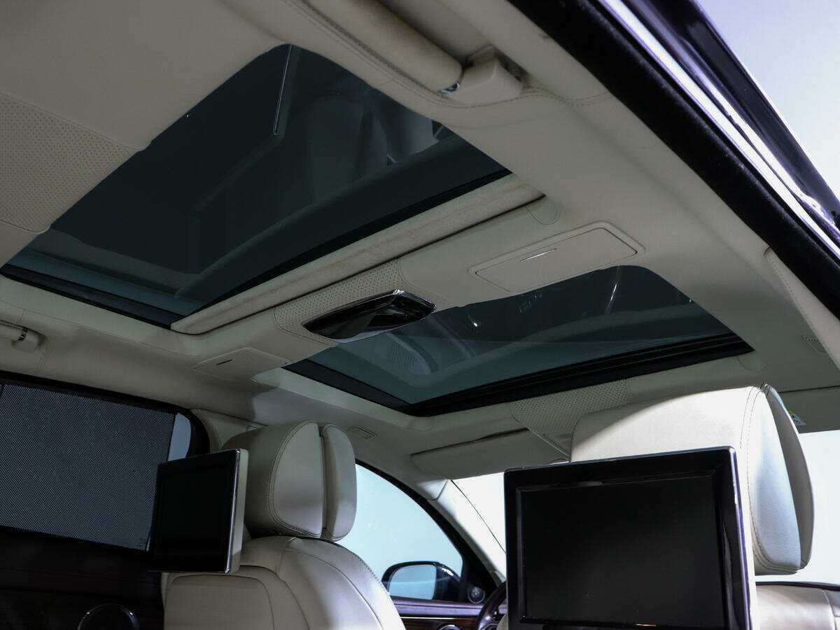 Jaguar XJ с пробегом — 2014 год. Фото: #17