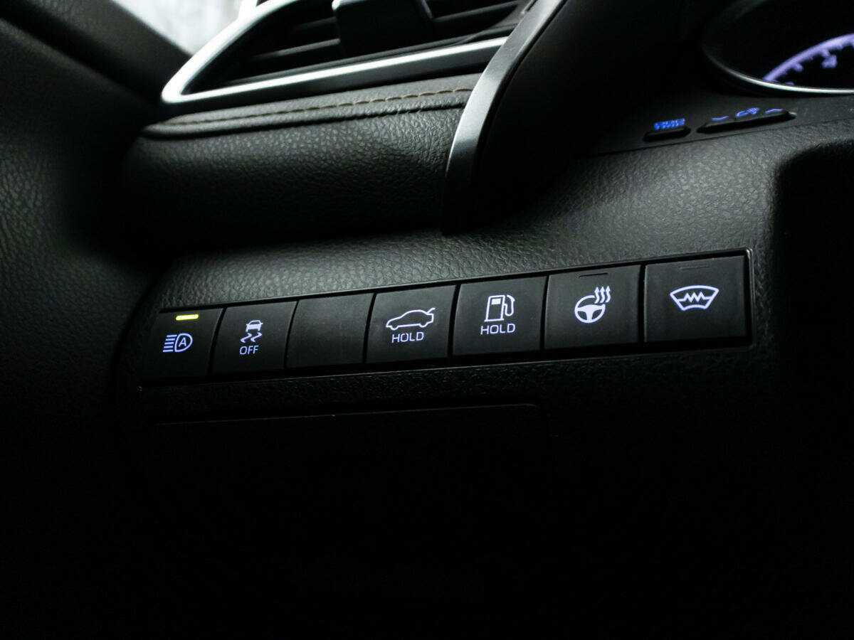 Toyota Camry с пробегом — 2021 год. Фото: #18