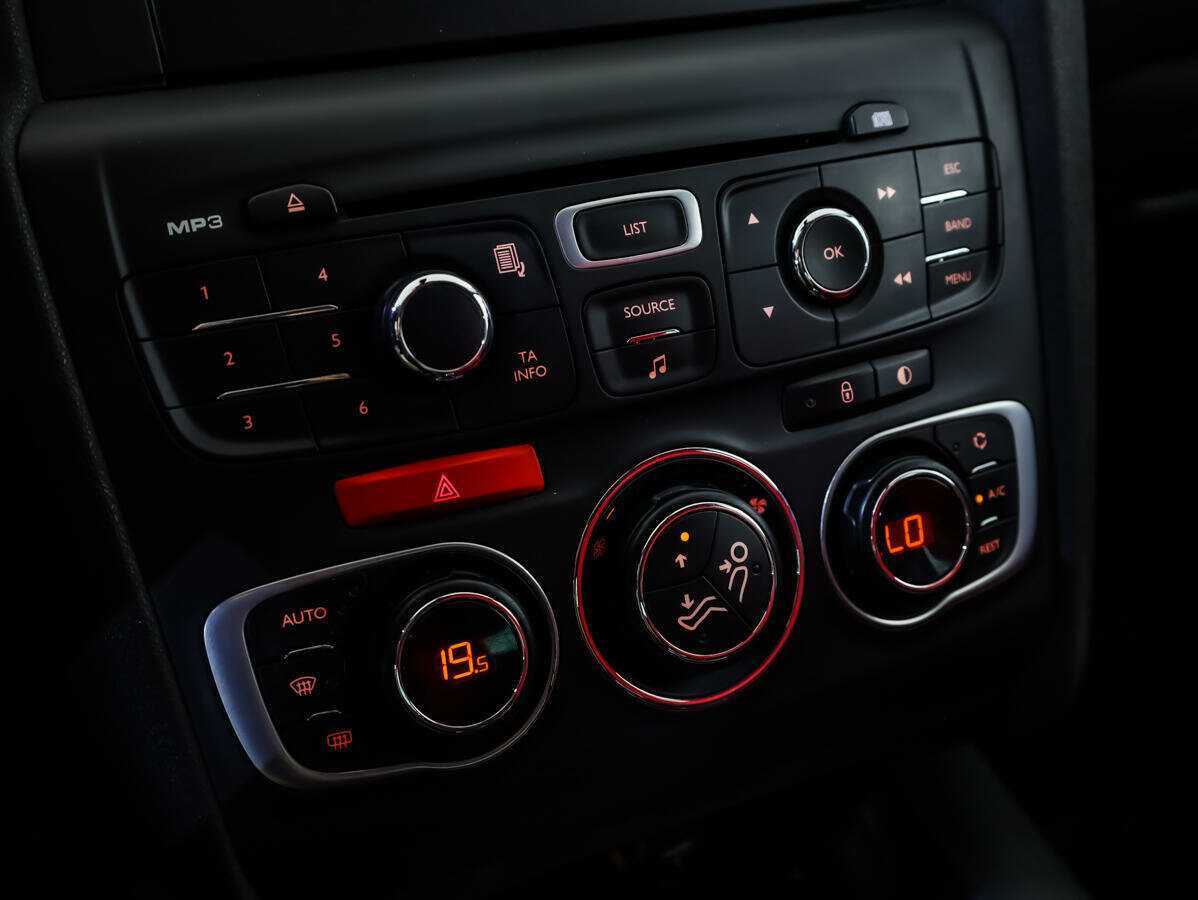 Citroen C4 с пробегом — 2012 год. Фото: #13