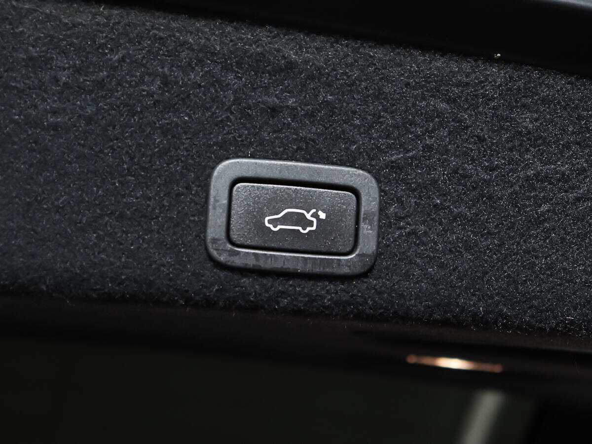 Volvo XC60 с пробегом — 2015 год. Фото: #16