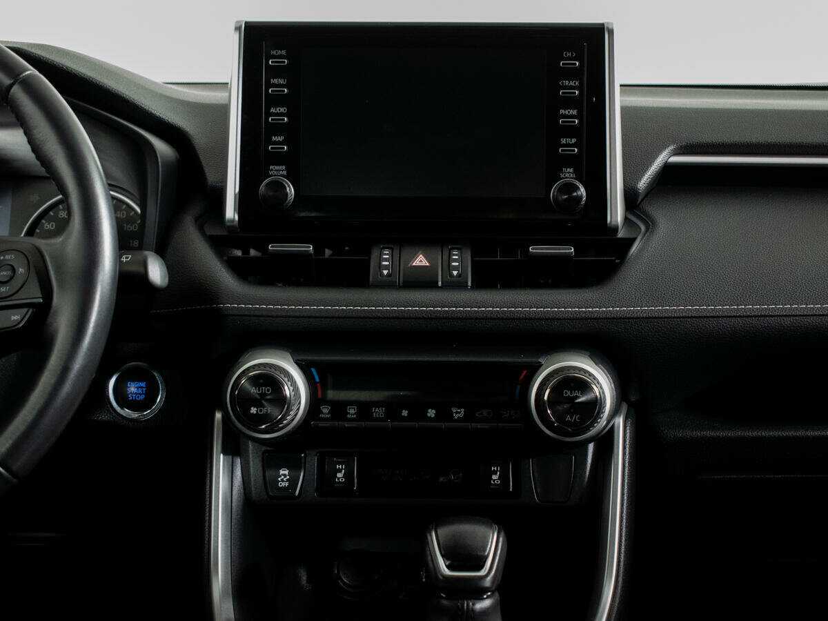 Toyota RAV4 с пробегом — 2020 год. Фото: #10