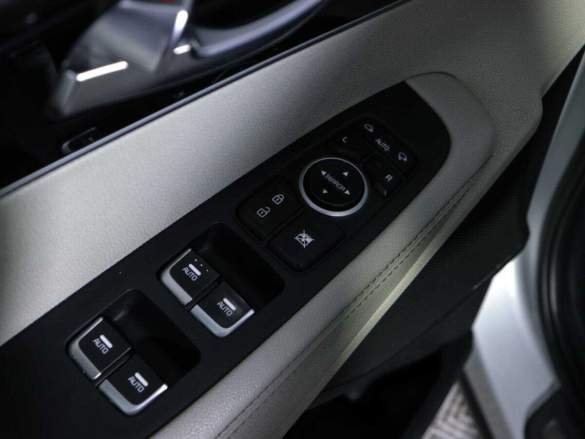 Kia Sorento с пробегом — 2019 год. Фото: #19