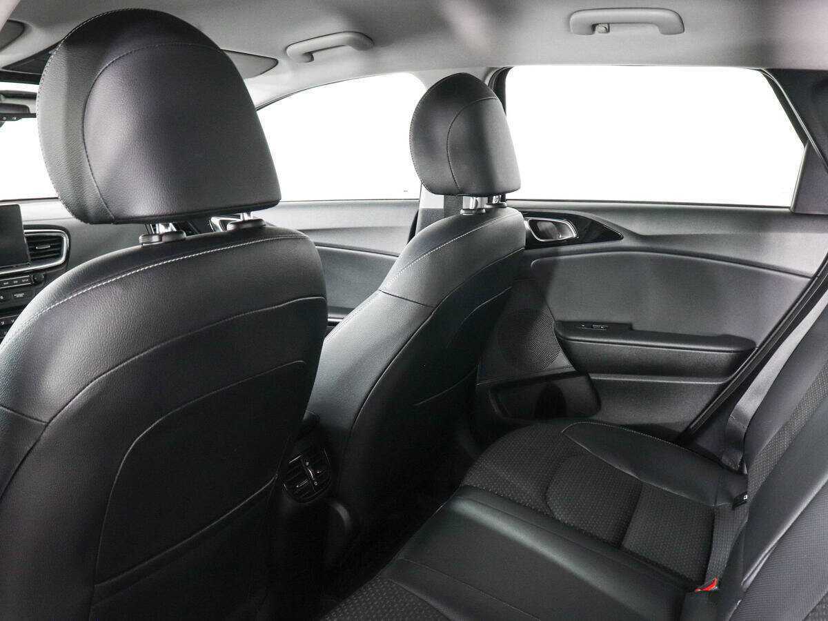 Kia Ceed с пробегом — 2018 год. Фото: #11