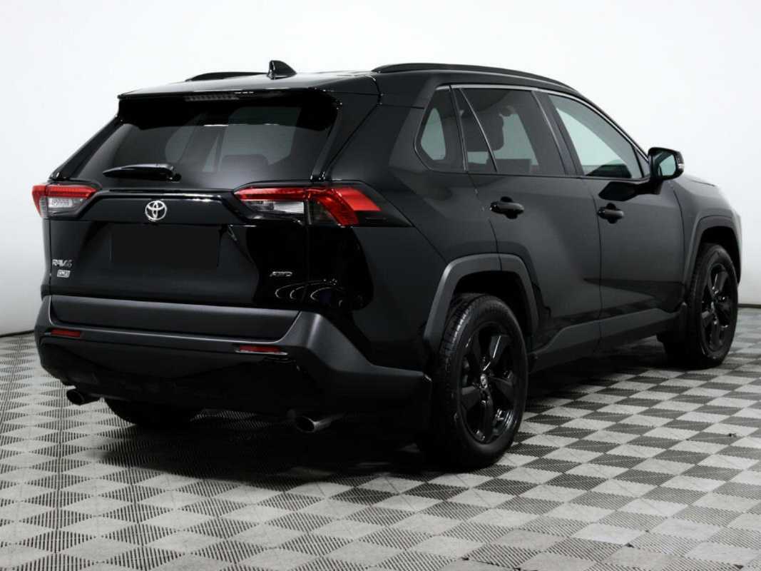 Toyota RAV4 с пробегом — 2020 год. Фото: #4