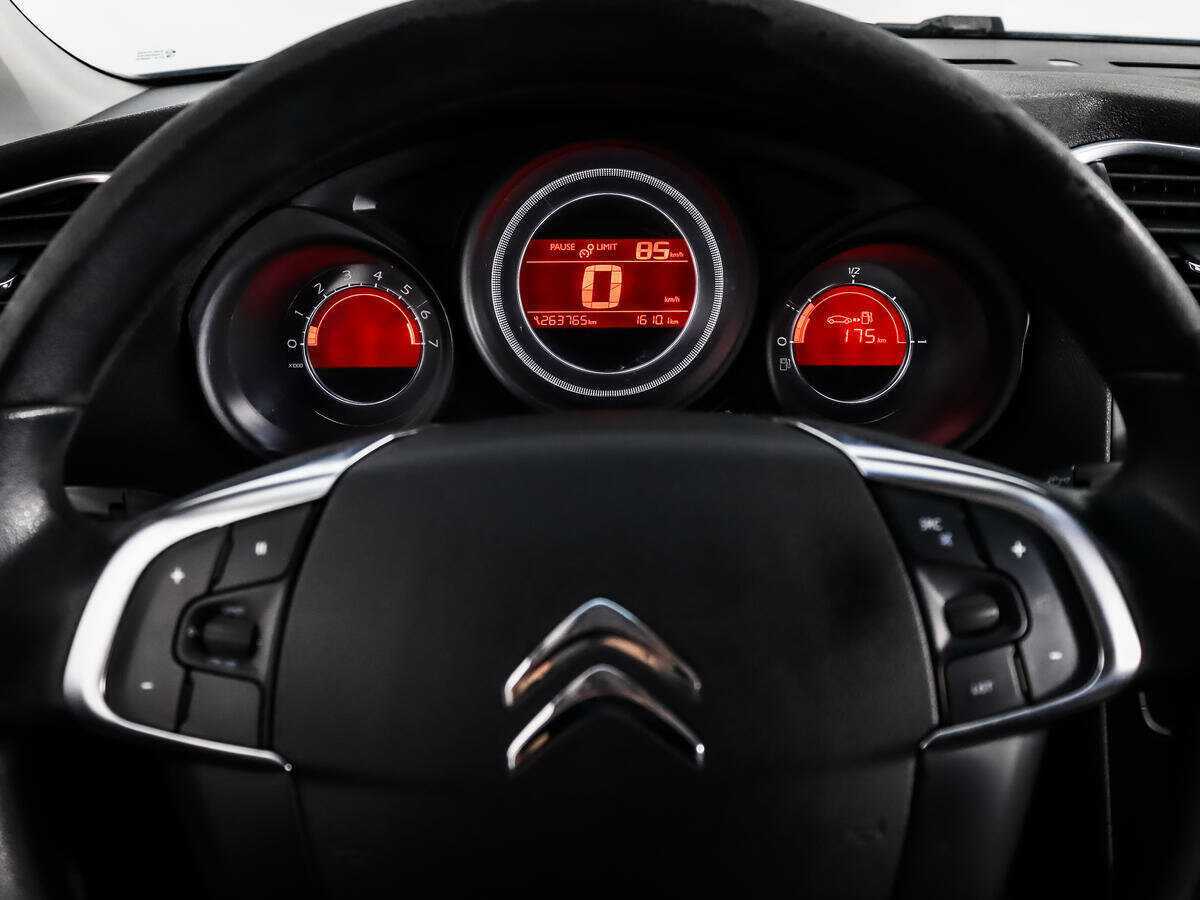 Citroen C4 с пробегом — 2012 год. Фото: #14