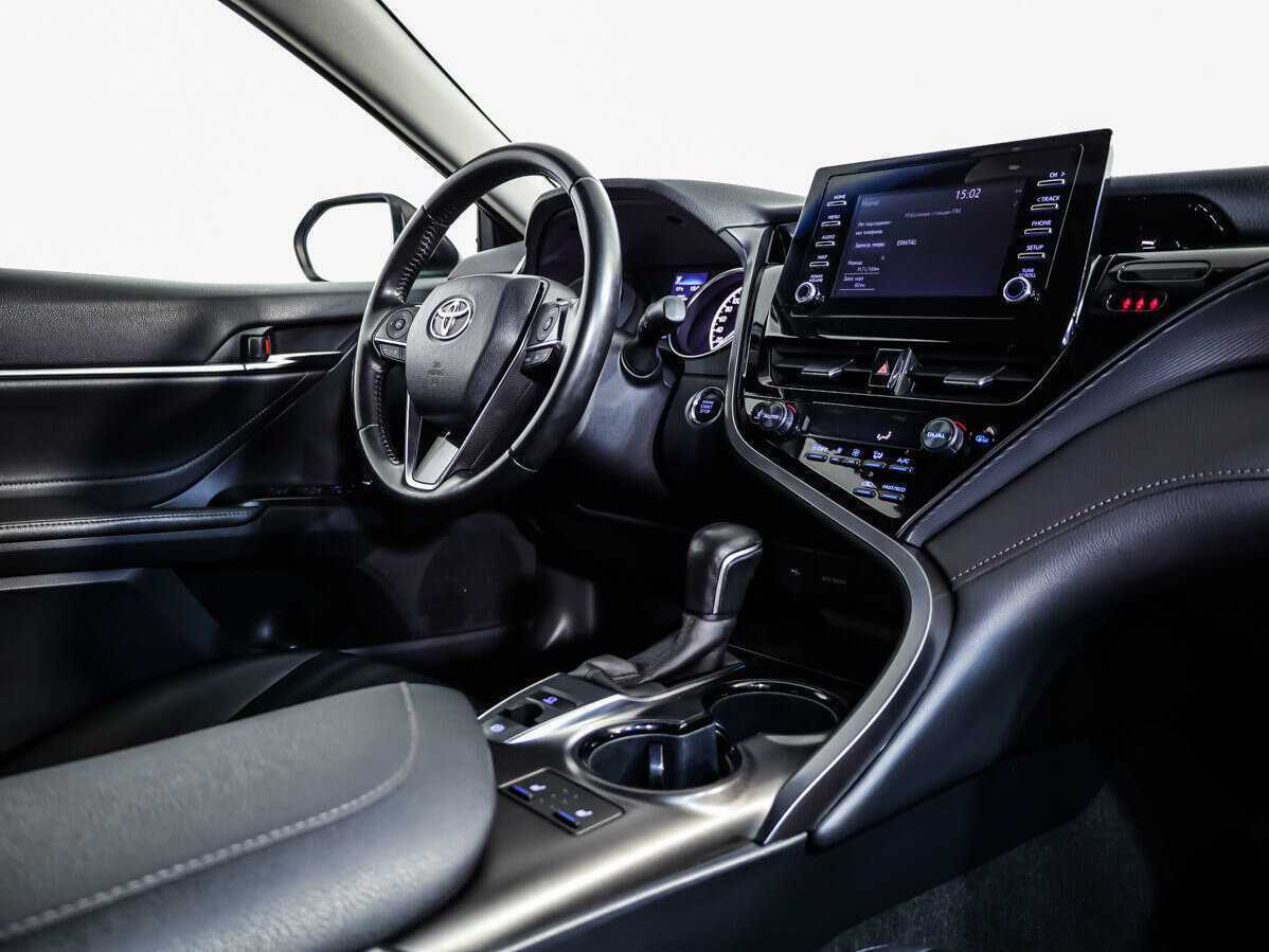 Toyota Camry с пробегом — 2021 год. Фото: #7