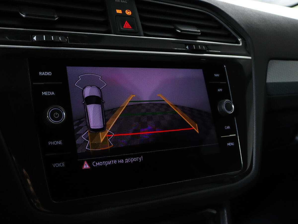 Volkswagen Tiguan с пробегом — 2021 год. Фото: #12