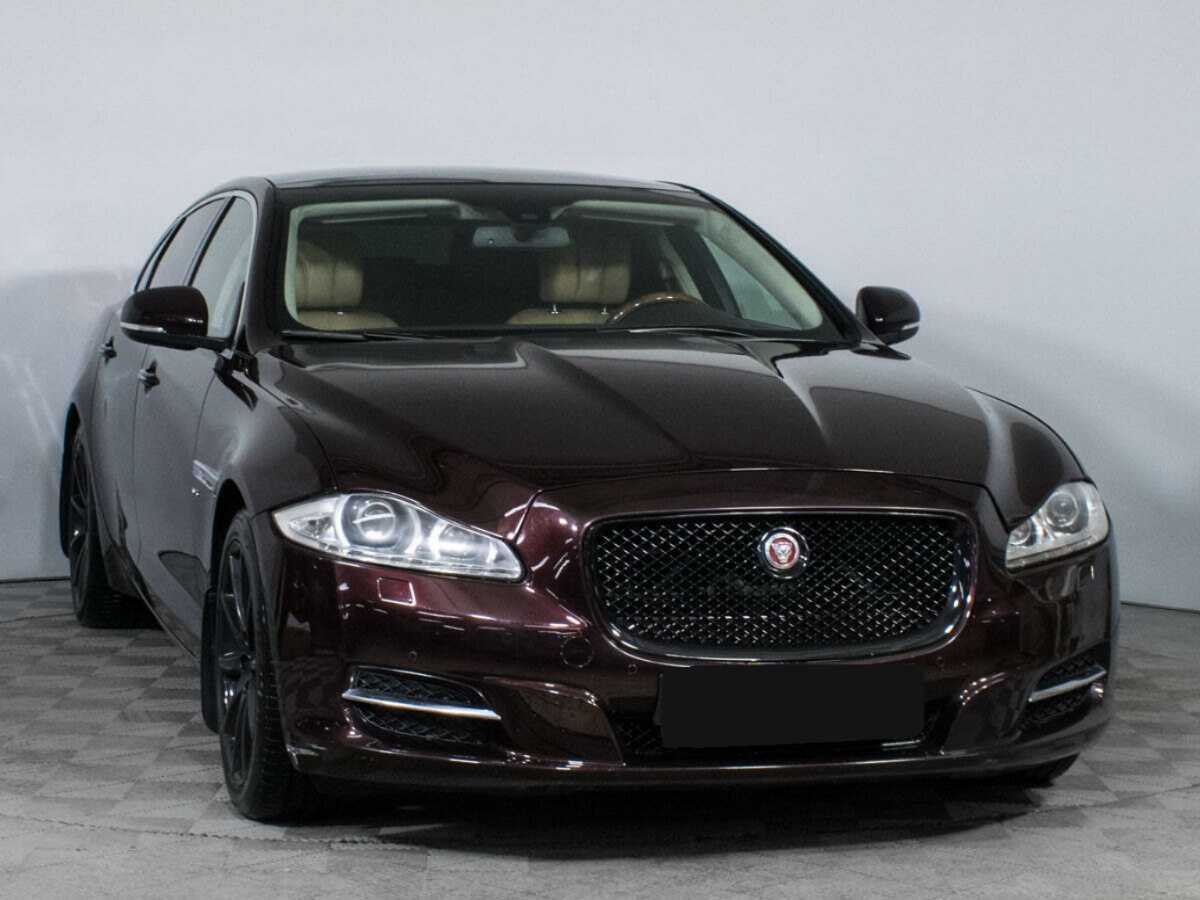 Jaguar XJ с пробегом — 2014 год. Фото: #2