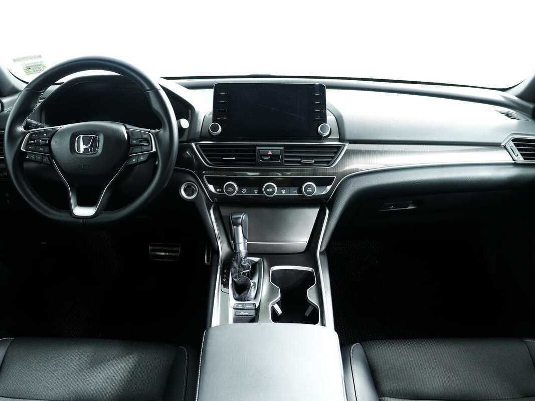 Honda Accord с пробегом — 2022 год. Фото: #10