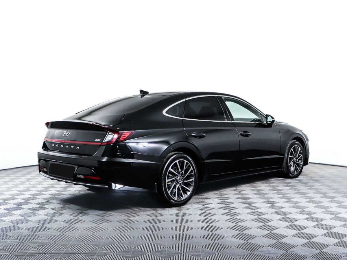 Hyundai Sonata с пробегом — 2022 год. Фото: #4