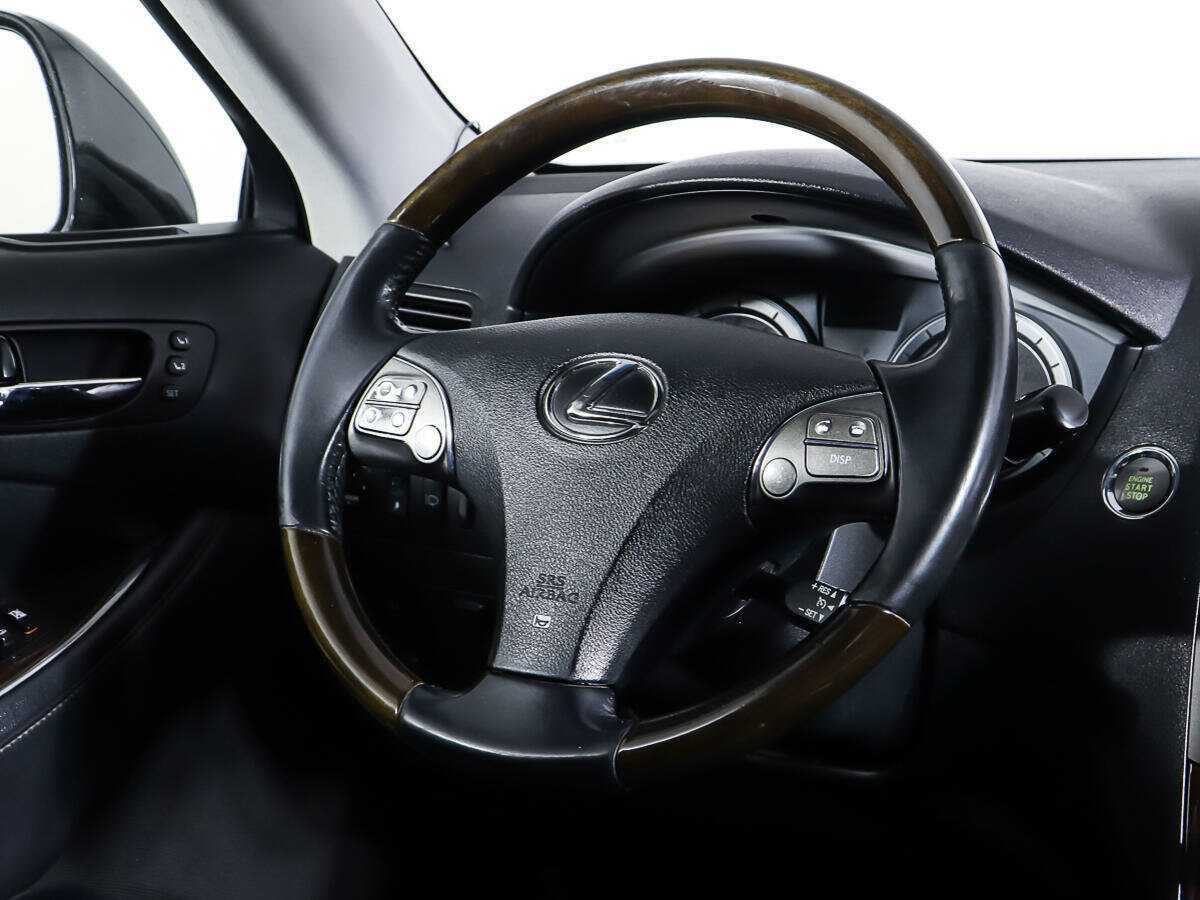 Lexus ES с пробегом — 2012 год. Фото: #14