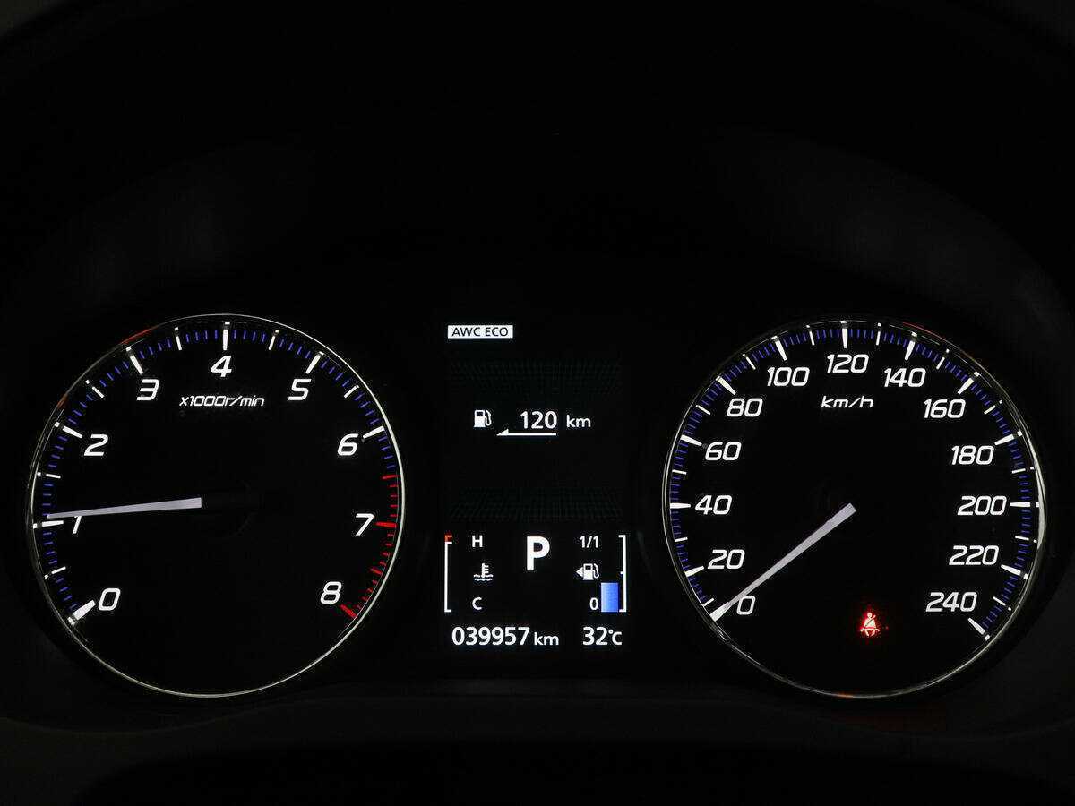 Mitsubishi Outlander с пробегом — 2022 год. Фото: #8