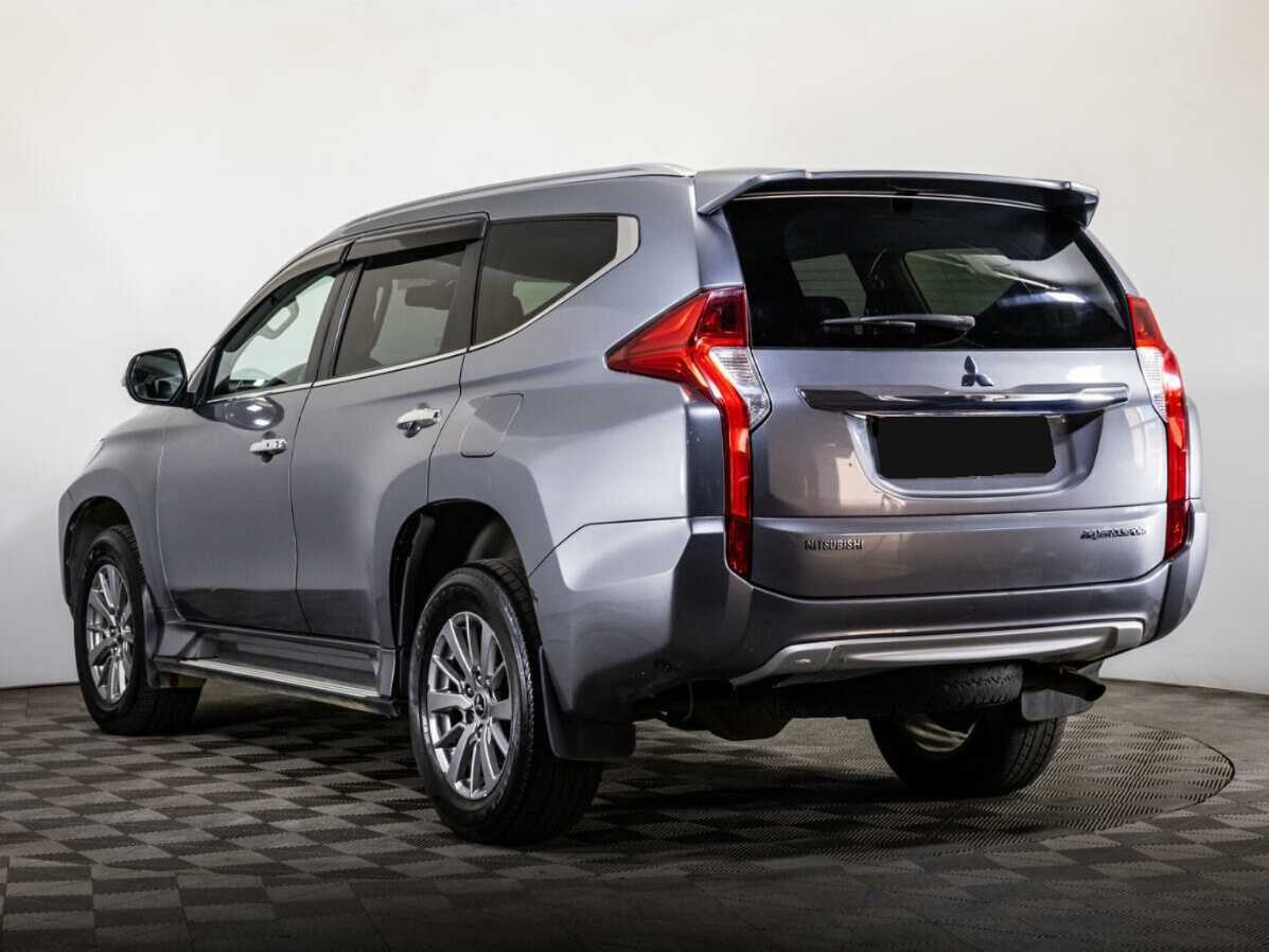 Mitsubishi Pajero Sport с пробегом — 2018 год. Фото: #6