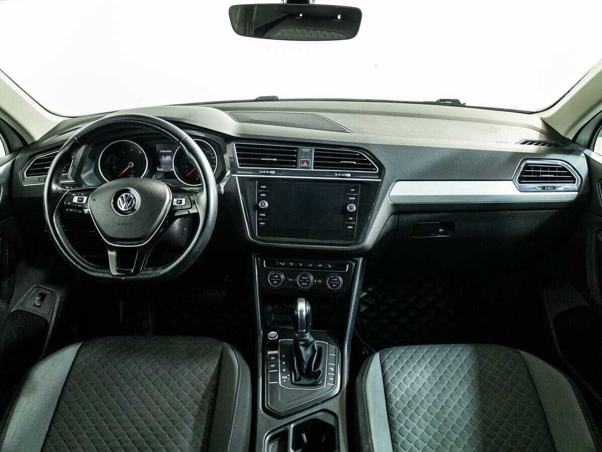 Volkswagen Tiguan с пробегом — 2018 год. Фото: #11