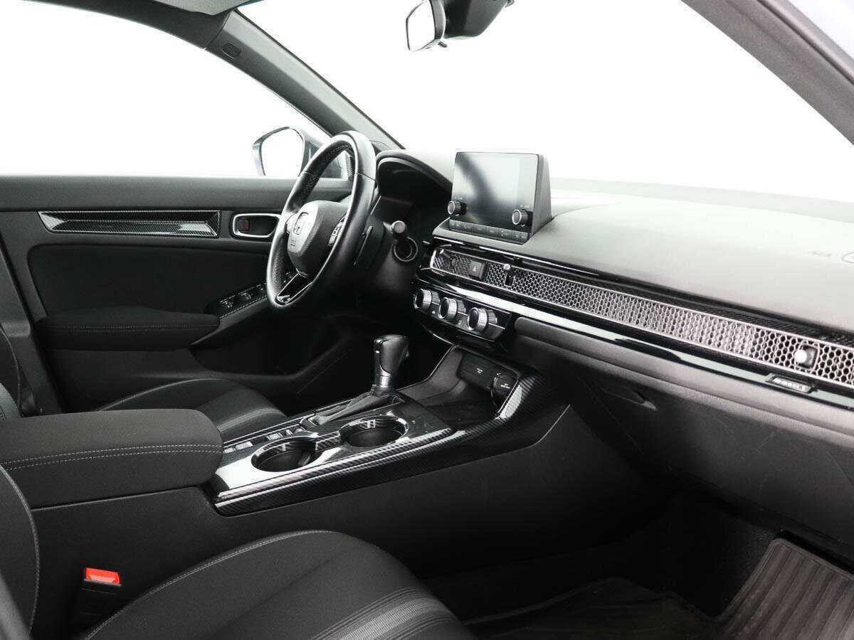 Honda Civic с пробегом — 2022 год. Фото: #8