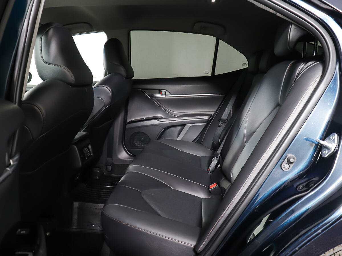 Toyota Camry с пробегом — 2020 год. Фото: #7