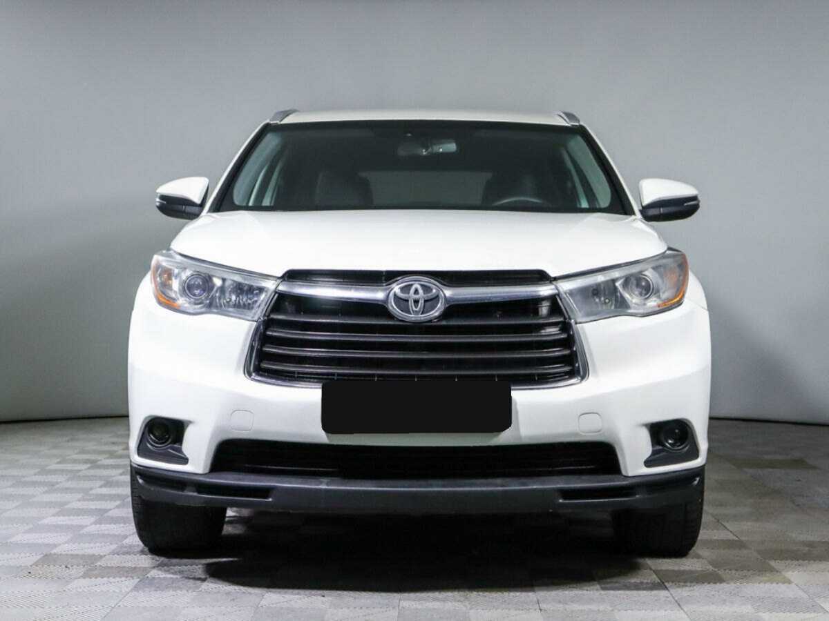 Toyota Highlander с пробегом — 2014 год. Фото: #1