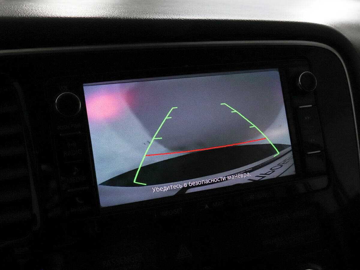 Mitsubishi Outlander с пробегом — 2016 год. Фото: #12