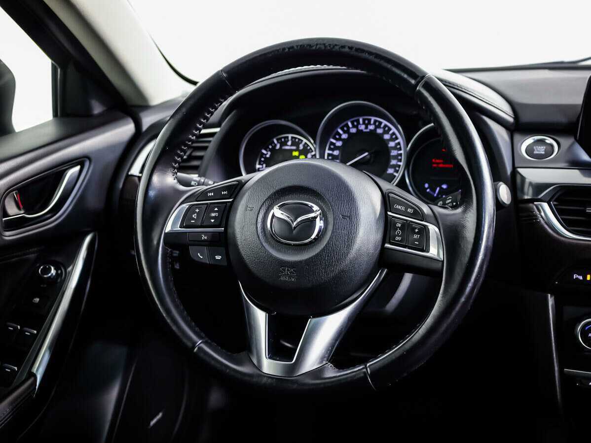 Mazda 6 с пробегом — 2015 год. Фото: #9