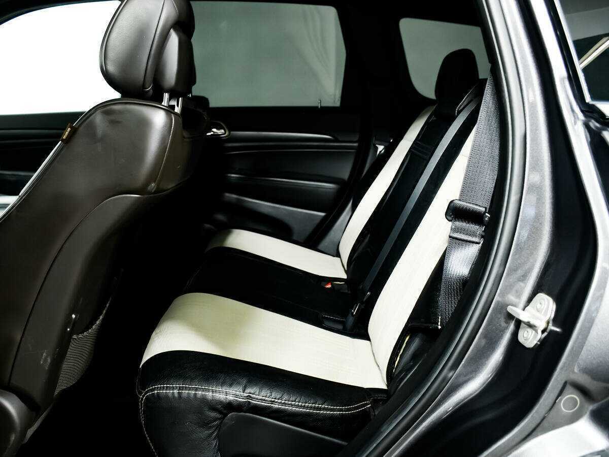 Jeep Grand Cherokee с пробегом — 2013 год. Фото: #11