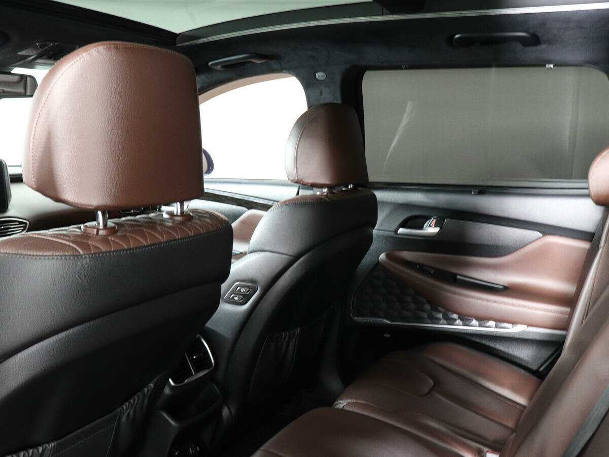 Hyundai Santa Fe с пробегом — 2018 год. Фото: #11