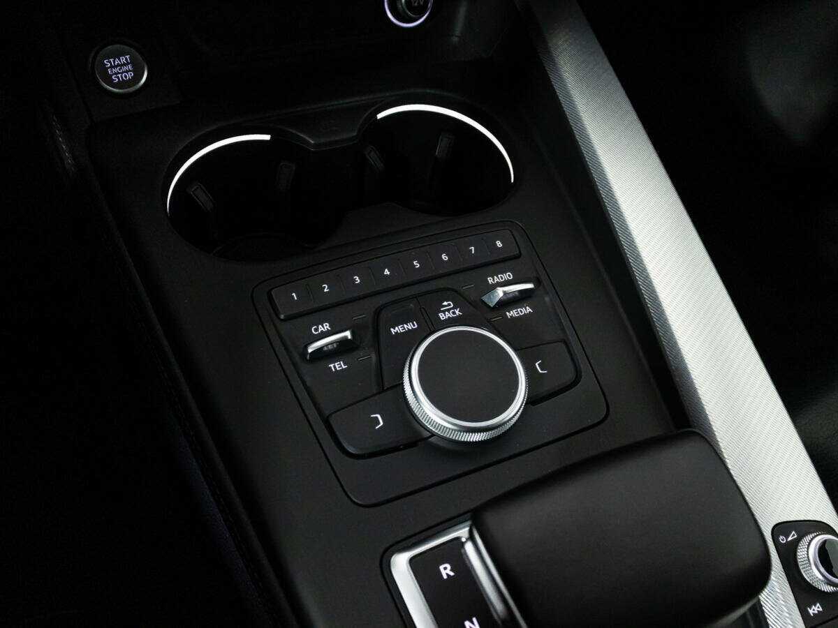 Audi A4 с пробегом — 2016 год. Фото: #17