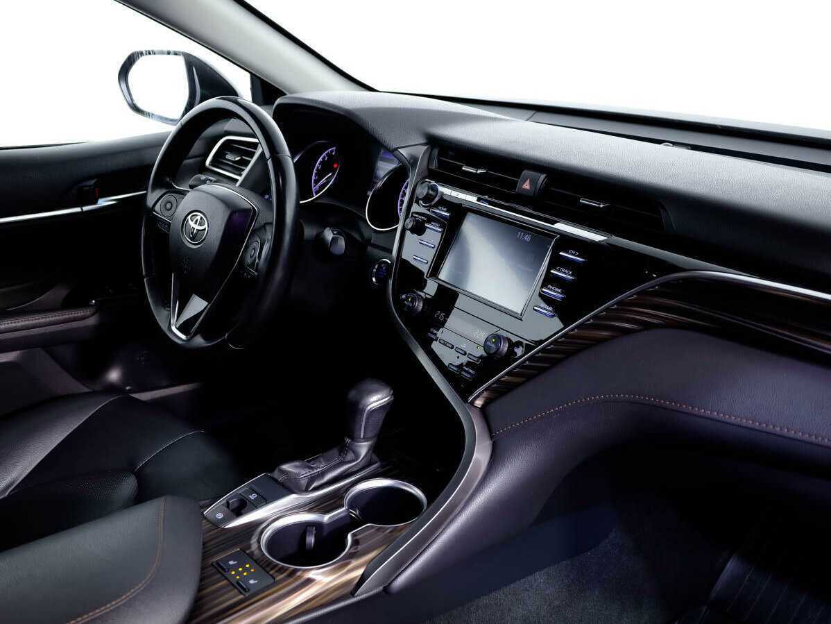 Toyota Camry с пробегом — 2020 год. Фото: #15