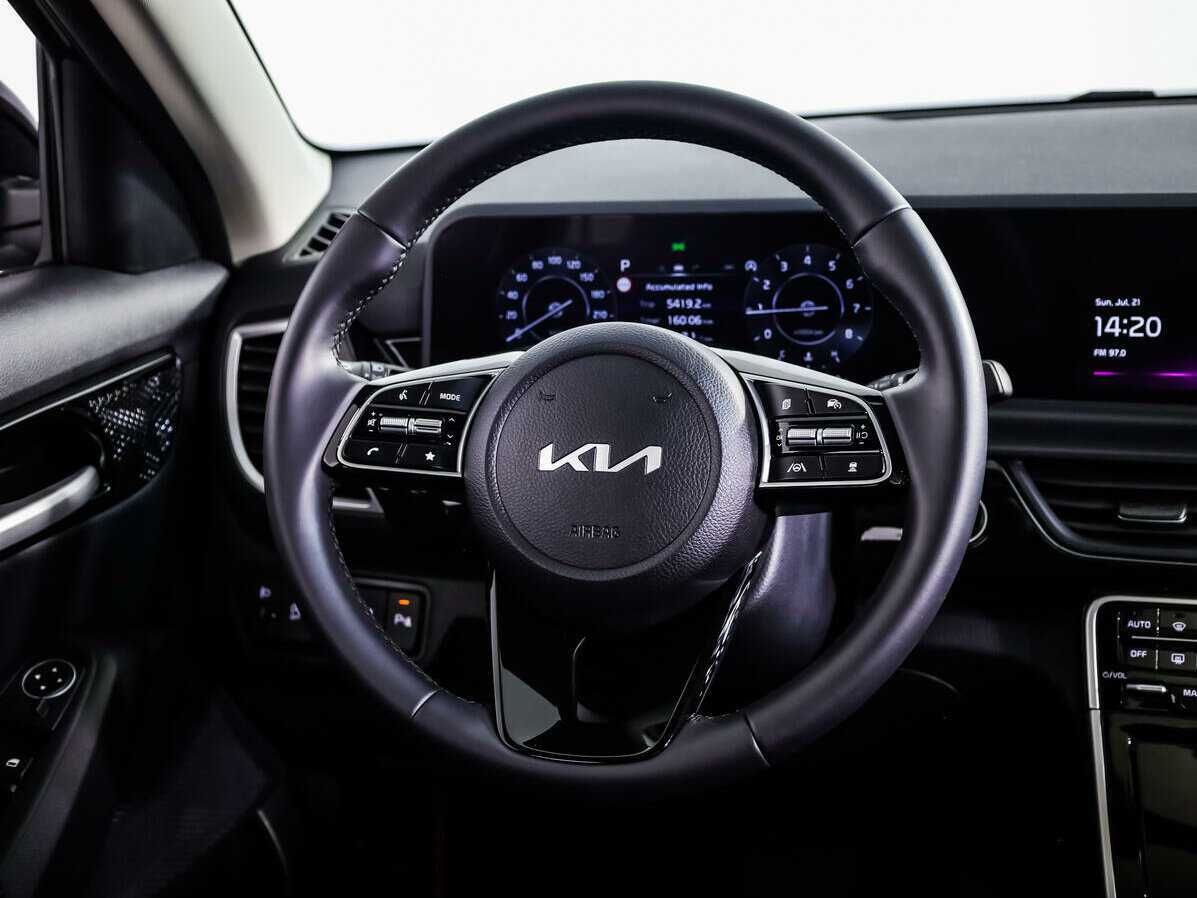 Kia Seltos с пробегом — 2023 год. Фото: #9